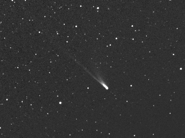 Obraz zawierający kometa, miejsce parkingowe/przestrzeń, gwiazda, astronomia

Opis wygenerowany automatycznie